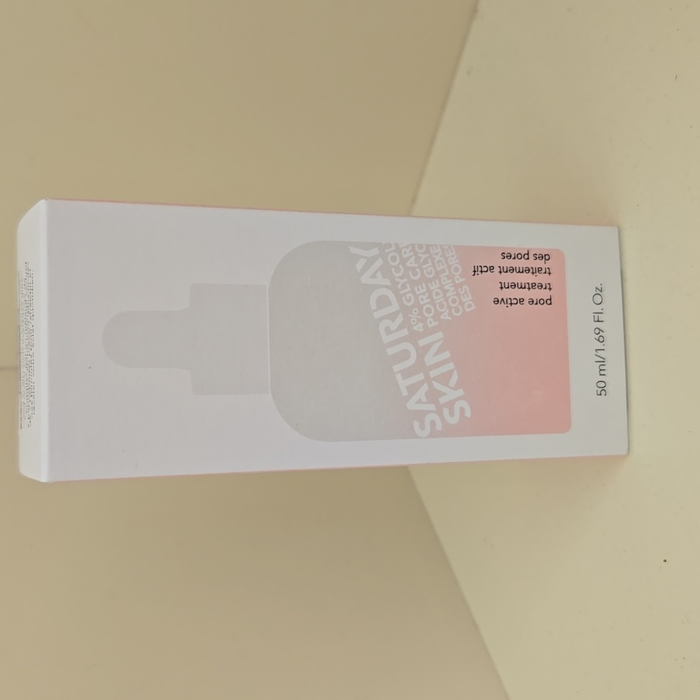 Saturday skin pore active treatment